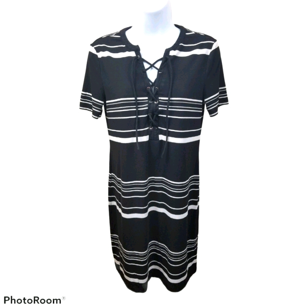 White House Black Market Black & White  Striped Summer Dress Size S